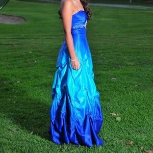 Onyx long gown blue